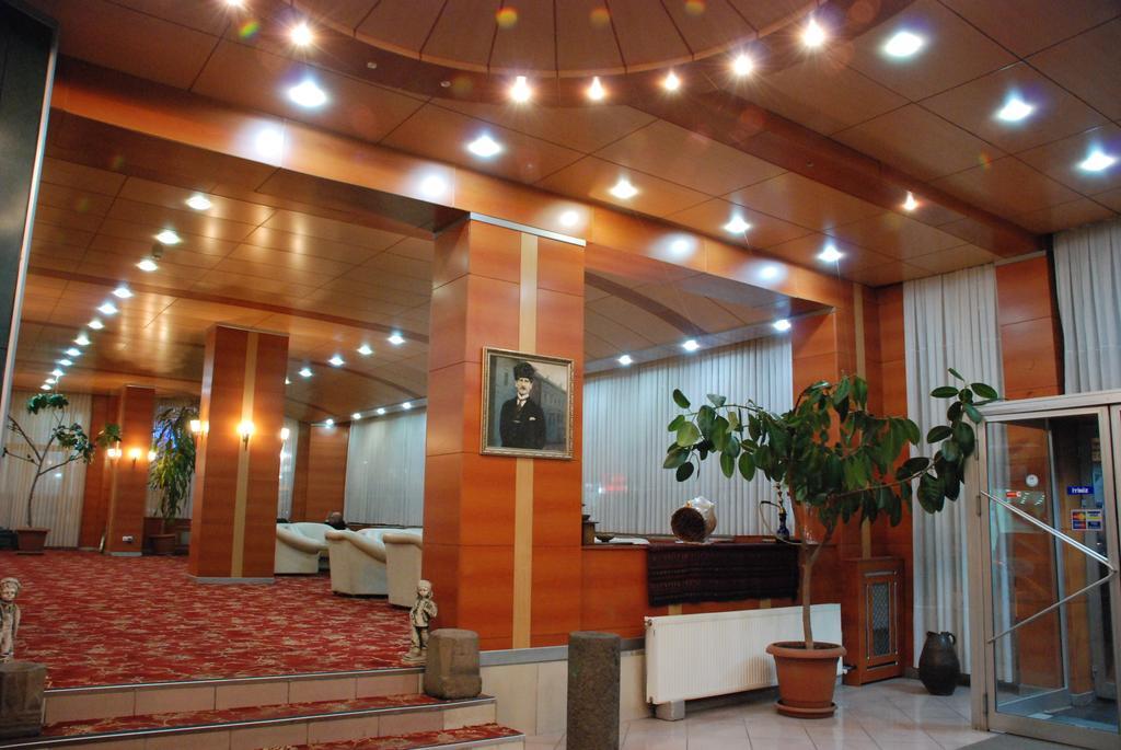 Otel Amiller Erzurum ภายนอก รูปภาพ